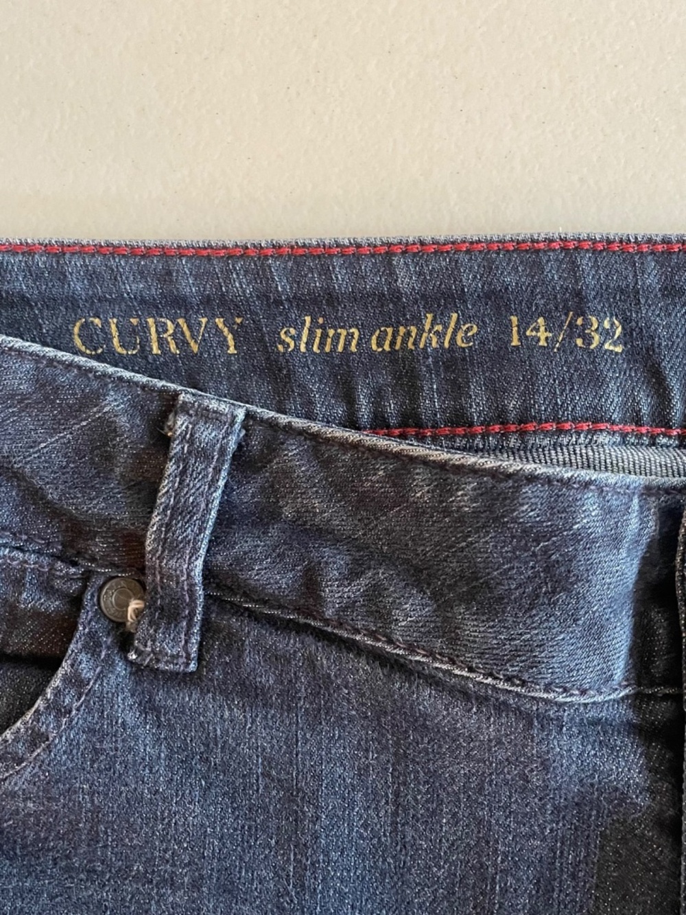 Talbots CURVY Slim Ankle Jeans Medium/Dark Wash Blue Denim Size 14 (Curvy) - Picture 4 of 10
